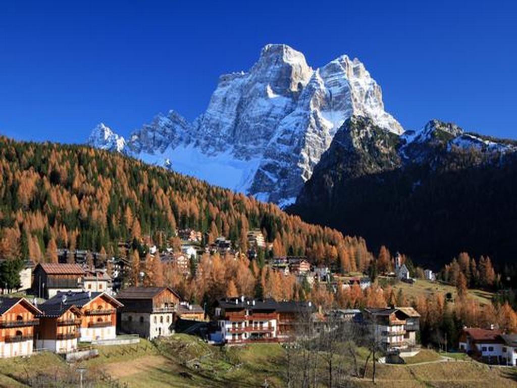 Garni La Rondine Hotel Selva di Cadore Exterior photo